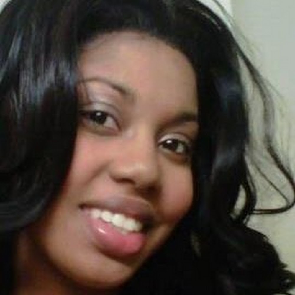 Meet your Posher, Noelle